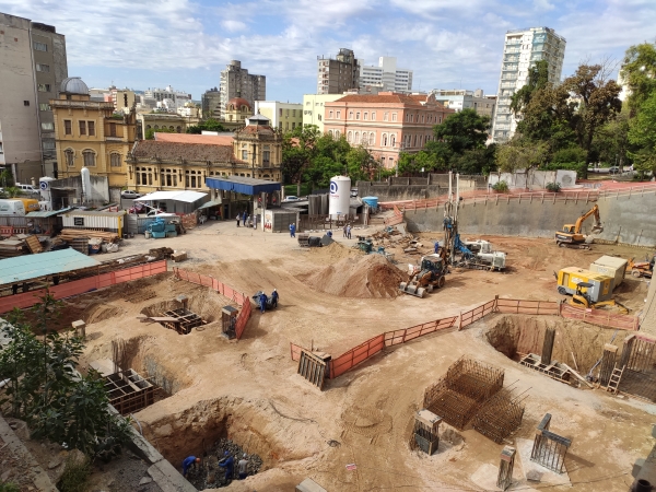 Obras do novo Hospital Nora Teixeira